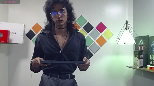 Czat XXX na żywo – caleb_stefan