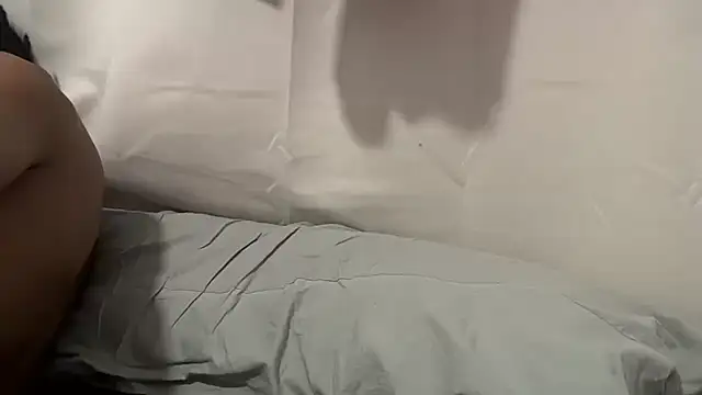 Živý XXX chat HoleBreeder