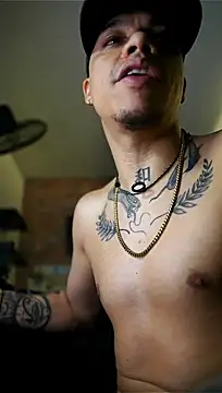 AlphaMasterXxx live XXX chat
