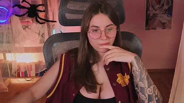 XXX chat uživo modela _AnnaStark_