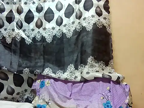 Chat +18 de ToxicDoll01 ao vivo