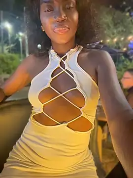 Chat +18 de Sarah_Carter ao vivo