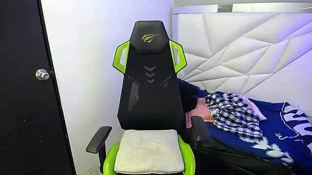 Онлайн чат XXX Liom_Gym