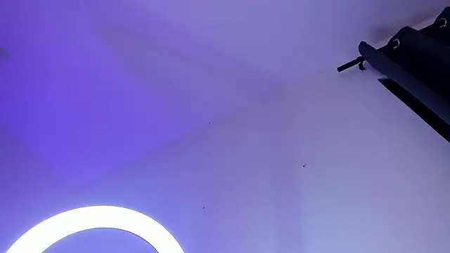 Živý XXX chat Hunter_Moon