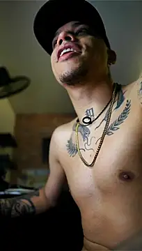 XXX chat uživo modela AlphaMasterXxx