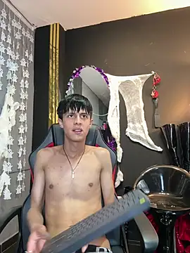 Živý XXX chat MikeHunteer