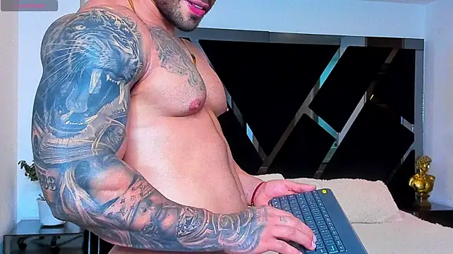 Raytorresn Live XXX chat