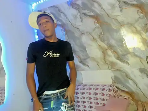 myke_dotado Webcam-Show