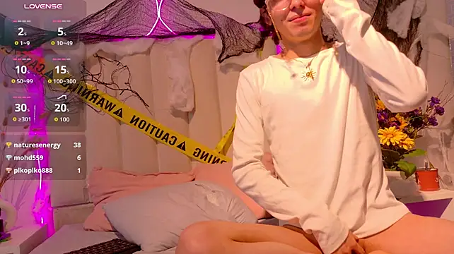 Twink_Sebas7 Adlı Modelin Canlı XXX Sohbeti