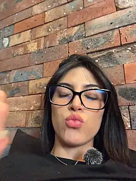 Chat +18 de SeleneHale ao vivo