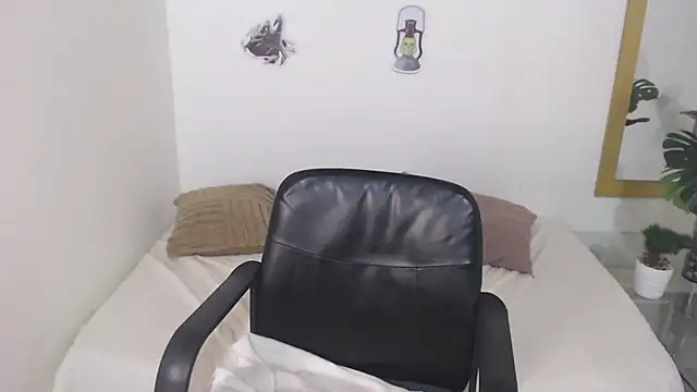Roxane_Tall 라이브 XXX 채팅