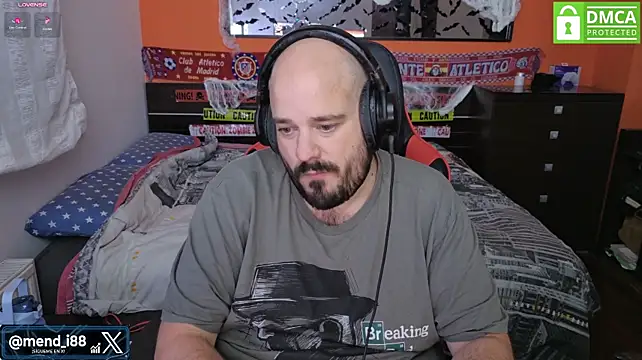menditeta1 élő XXX-chatje