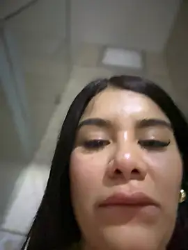 Issane_Peru Chat XXX in diretta