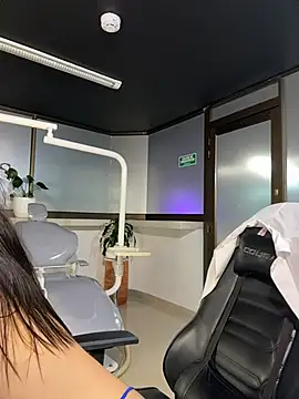دردشة iris_cuteface الجنسية المباشرة