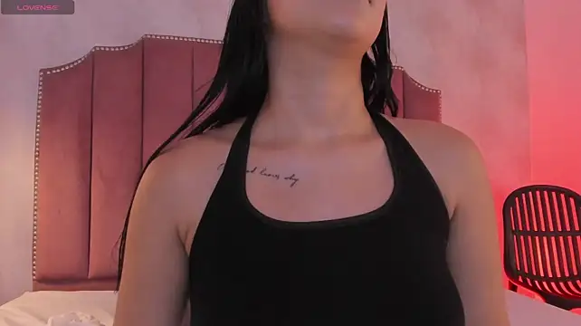 lexidoll_ Show in webcam