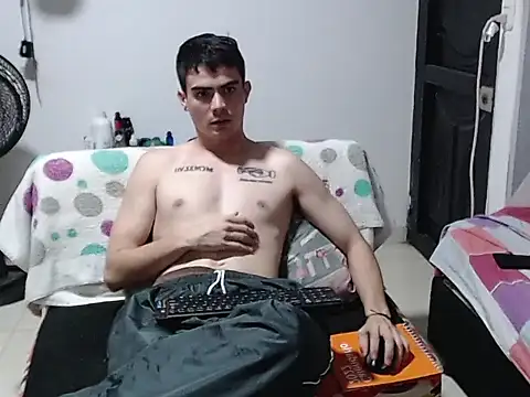 Zac_Efront Adlı Modelin Canlı XXX Sohbeti