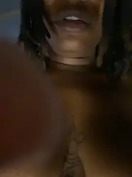 Živý XXX chat DiamondGoddes