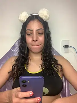 Show de aninha555 na webcam
