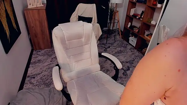 AleneHayek XXX чат на живо