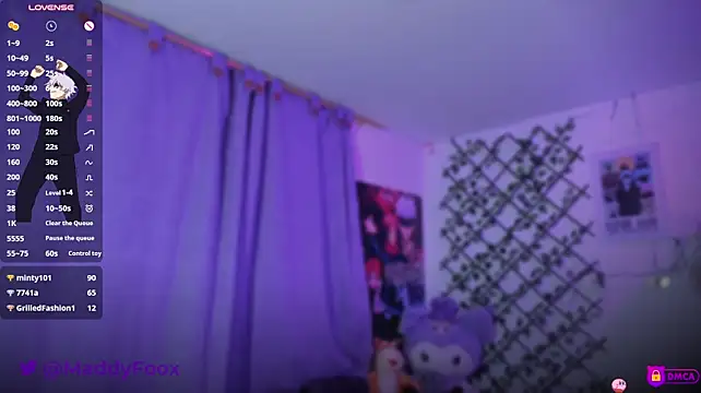 MaddyFooxx Live XXX-chat