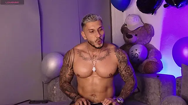 Živý XXX chat Seth_Vegaa