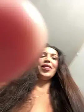 missthickievickie Chat XXX in diretta