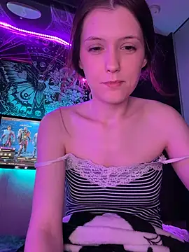 Lilactease Chat XXX live