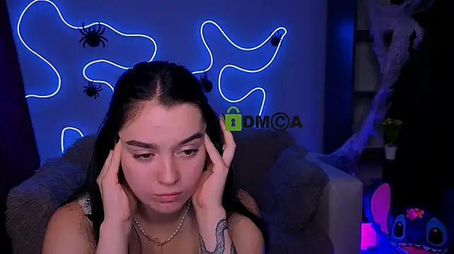 Czat XXX na żywo – monica_xcx