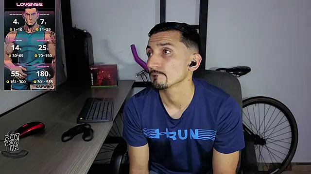 Chat XXX ao vivo de Marck_Muscle