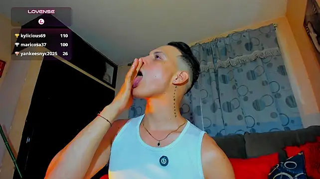 DavidNeill 现场XXX聊天