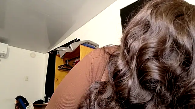 XXX chat uživo modela SiminFox