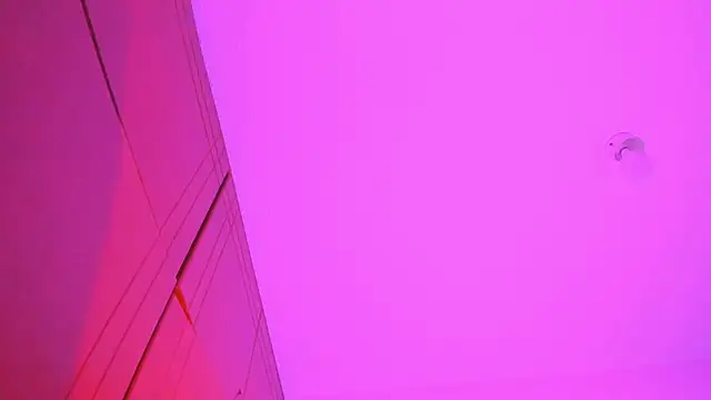 Kylie2211のウェブカメラショー