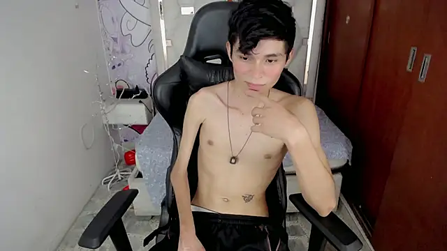 Westboyy_ Adlı Modelin Canlı XXX Sohbeti