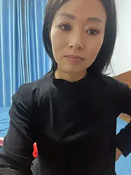 Lipinger 现场XXX聊天