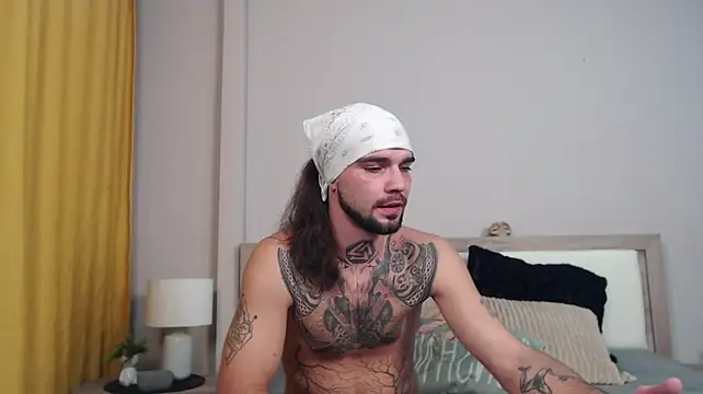 Chatroom XXX en direct de KaneHunter