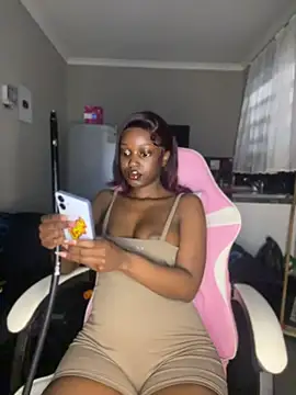 theyluvcrystal Live XXX-chat