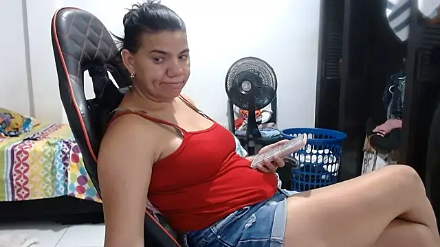 Adriana_0312 – Live XXX-chat
