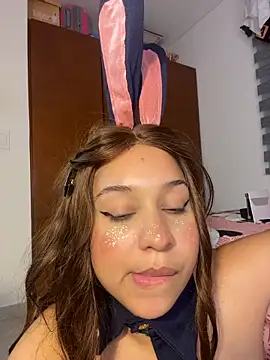 Živý XXX chat Shara_dreams