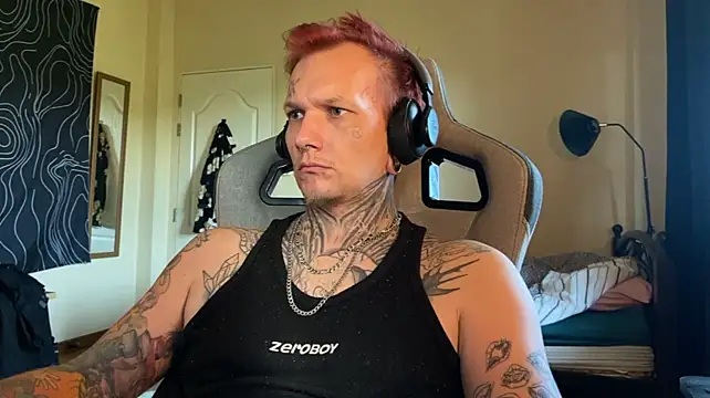razor_paul – Naživo XXX chat