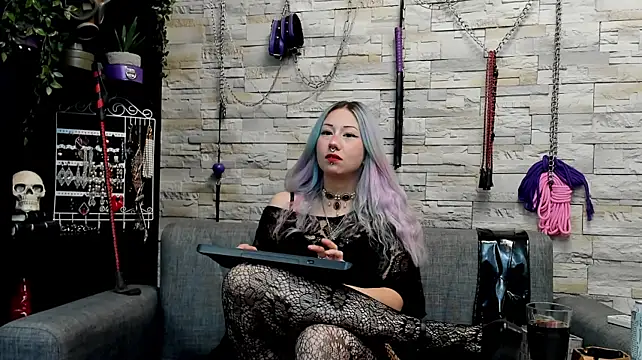 Онлайн чат XXX Miss_Kaz
