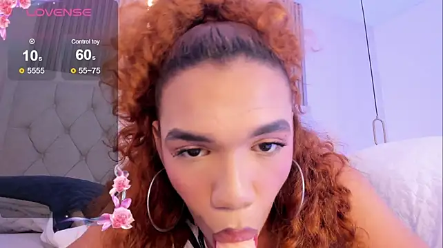 Chat XXX ao vivo de Emily_Channell