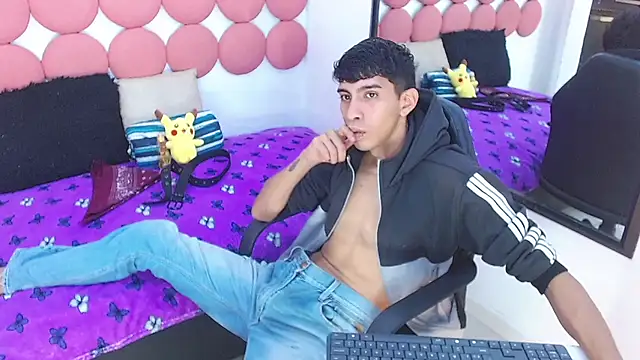 Drake_Jack Live XXX Chat