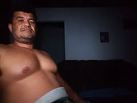 tarra122 – Naživo XXX chat