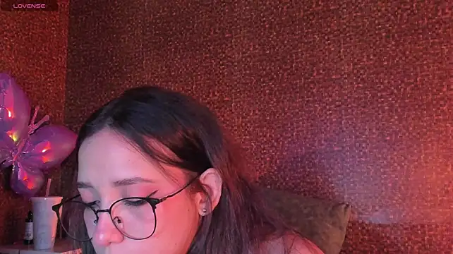Apartment28 Live XXX-chat