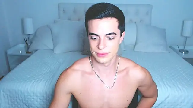 צ'אט XXX בשידור חי של mr_hunterx