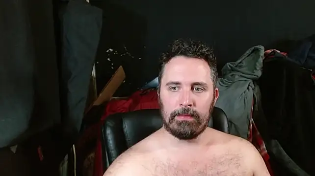 XXX chat uživo modela Metalstud