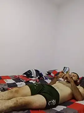 Fernandar2025's Live XXX Chat