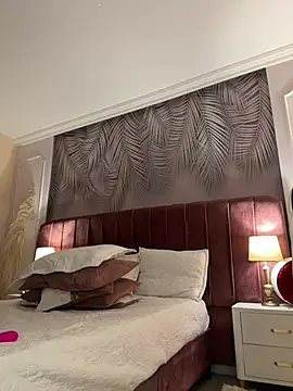 Chat +18 de MiaAdams21 ao vivo