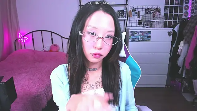Živý XXX chat ashleywowmeow
