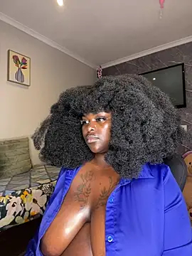 Chat +18 de Honeycoco0211 ao vivo